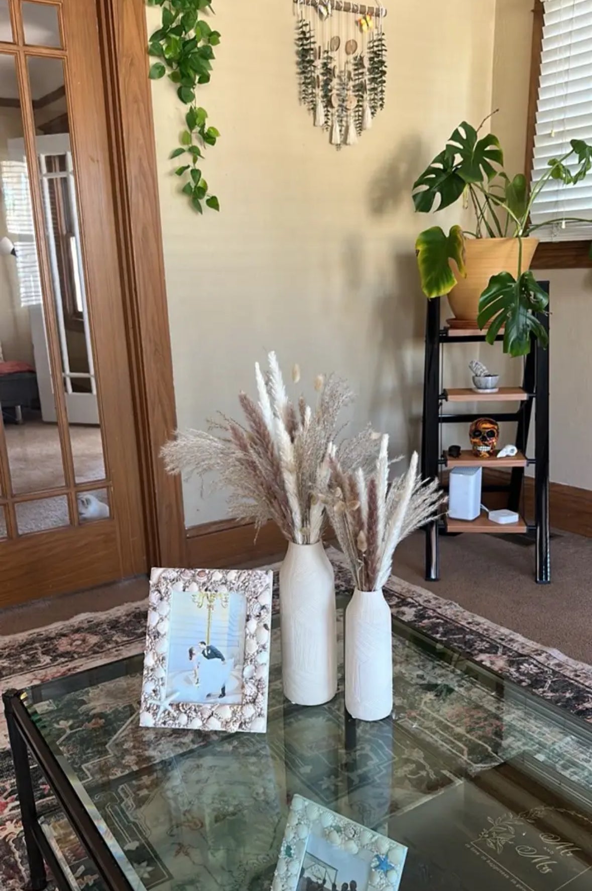 Set of 2 White Texture Ceramic Vases