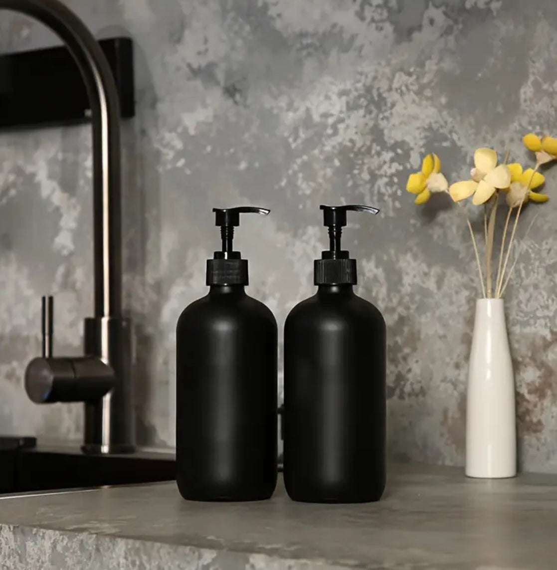 Matte Black Refillable Pump Dispenser Bottle-300ml