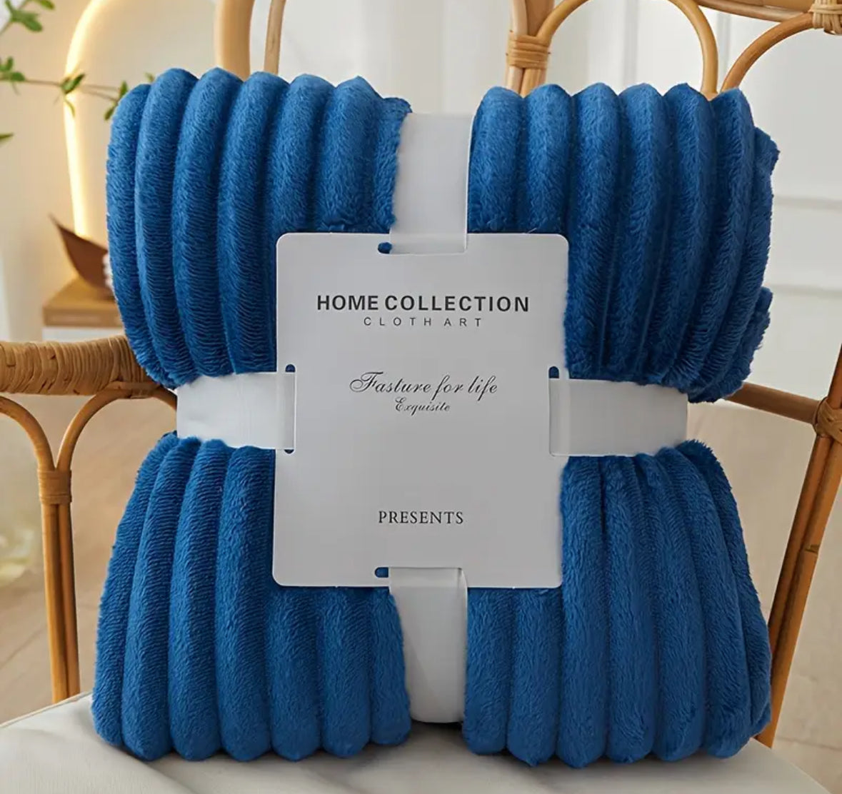 CloudSnug Luxe Blanket