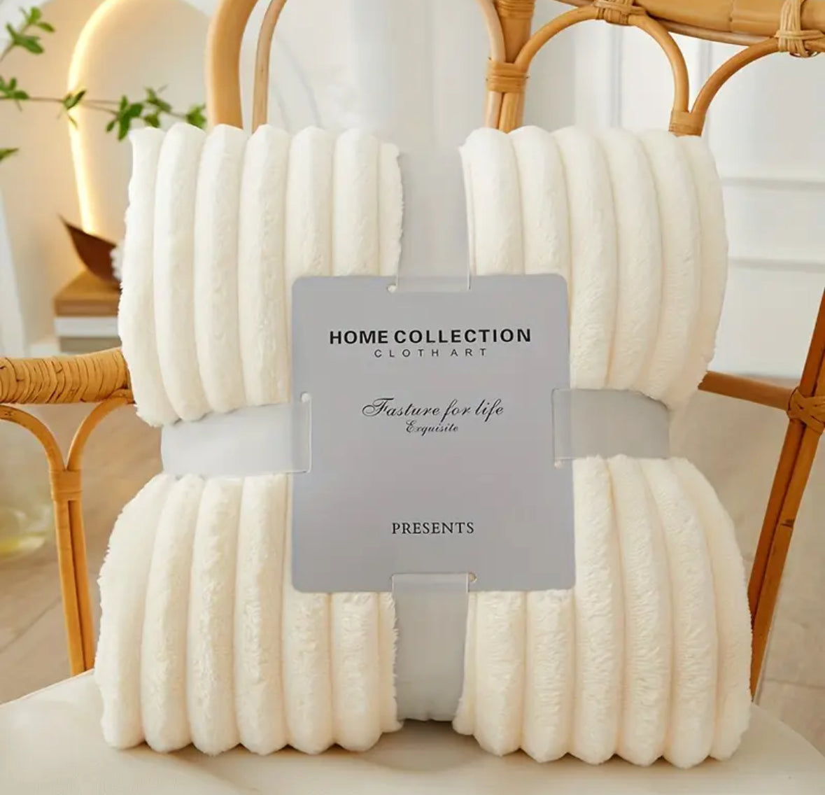 CloudSnug Luxe Blanket