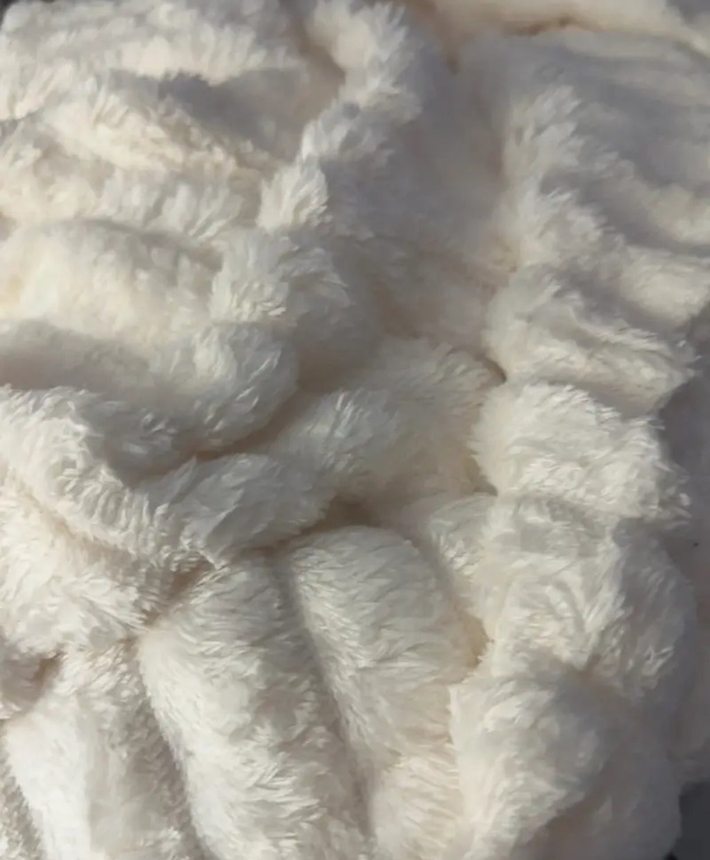 CloudSnug Luxe Blanket