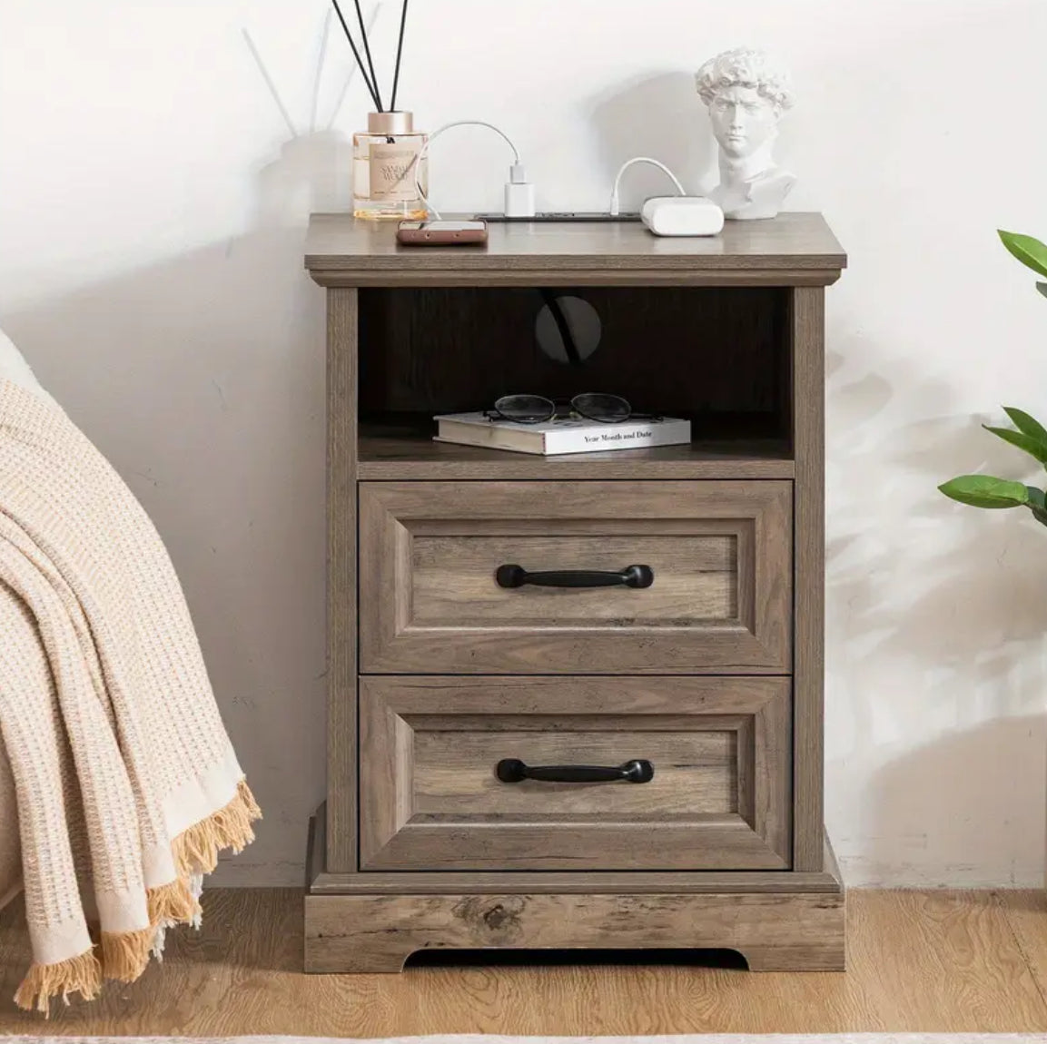 Harbor View Charging Nightstand-2pc