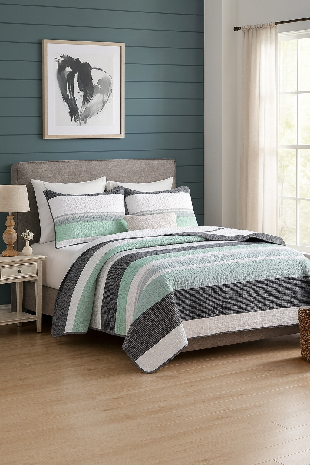 Serene Stripes Quilt Set