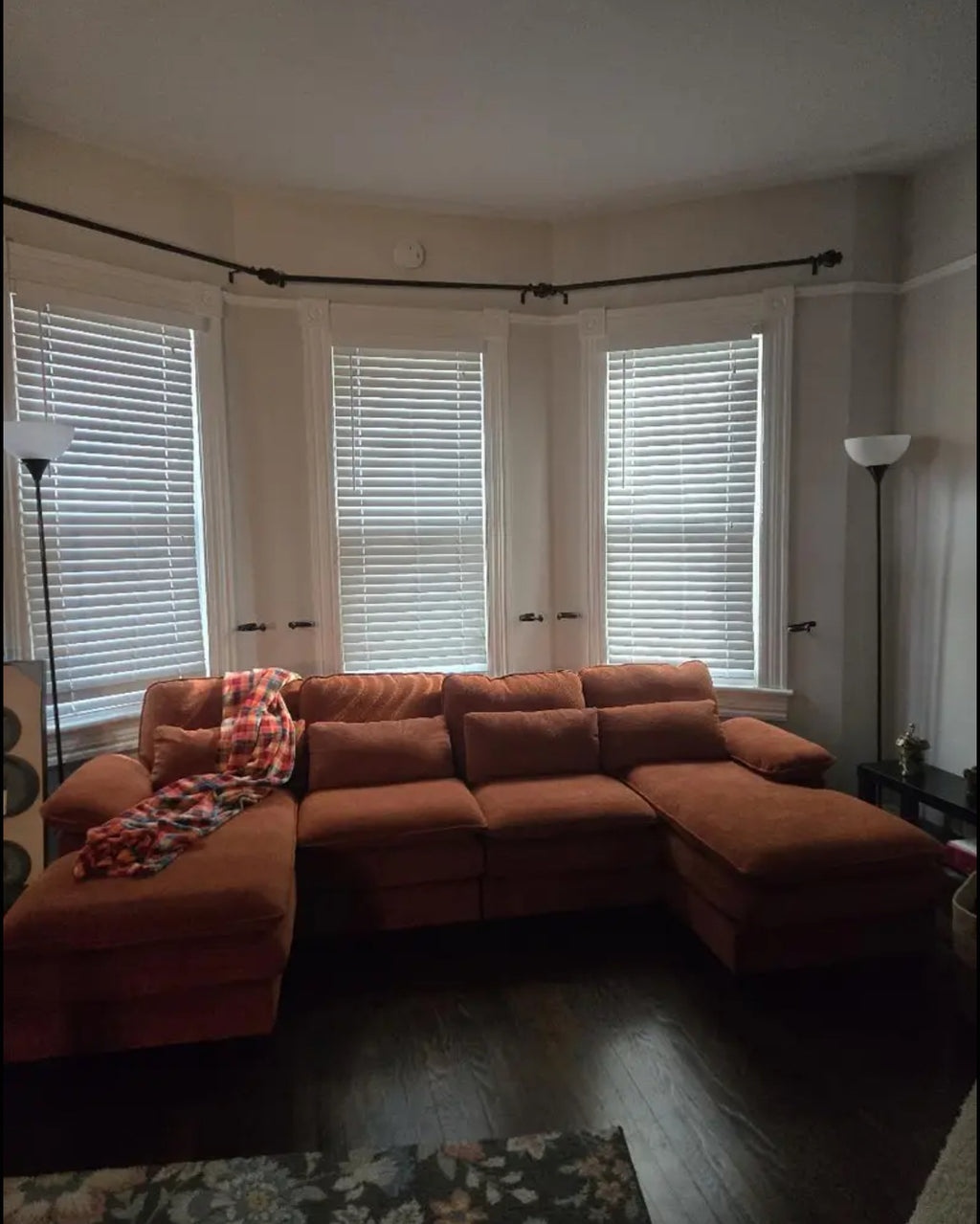 4-Seater U-Shape Sectional Couch