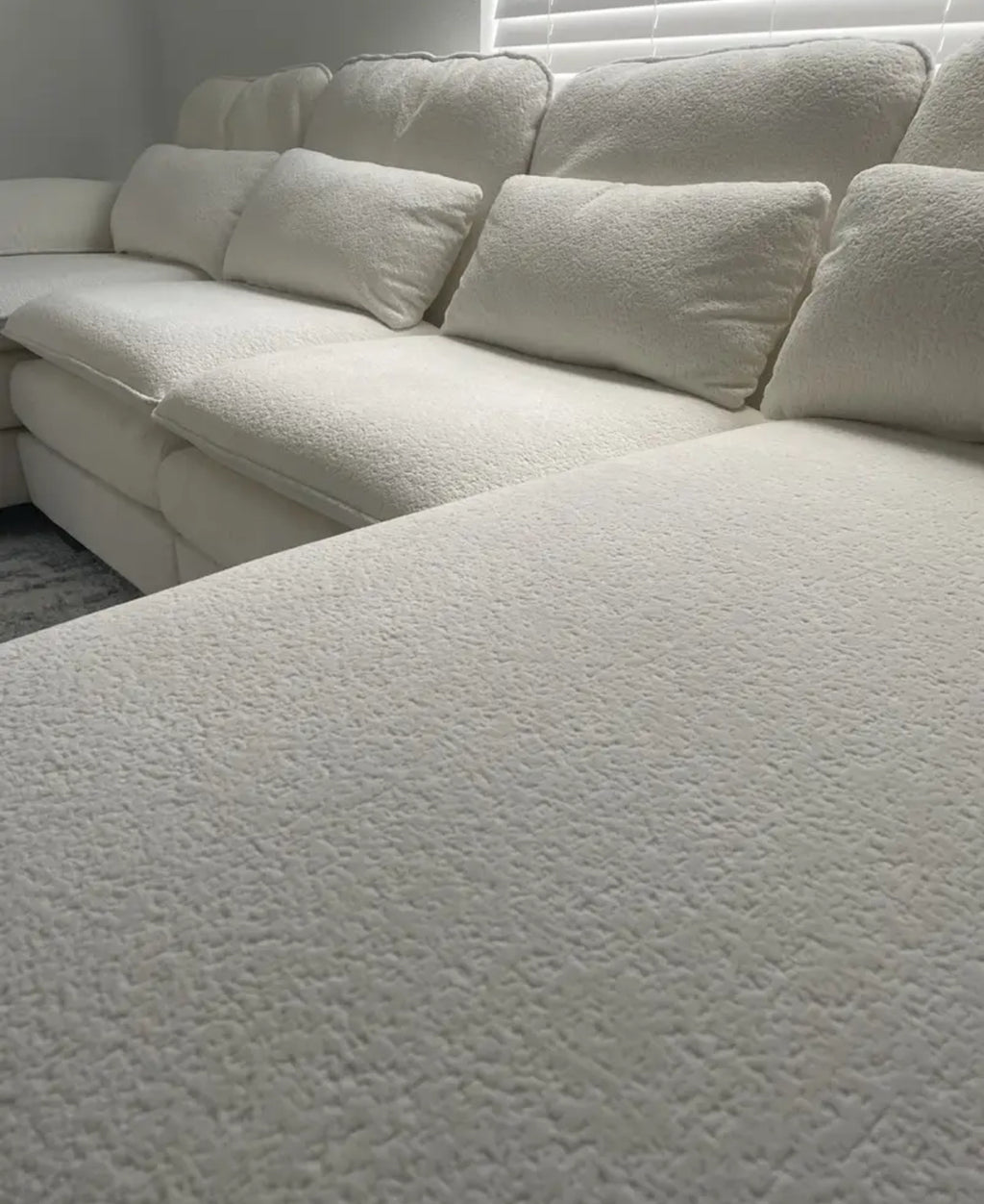 4-Seater U-Shape Sectional Couch