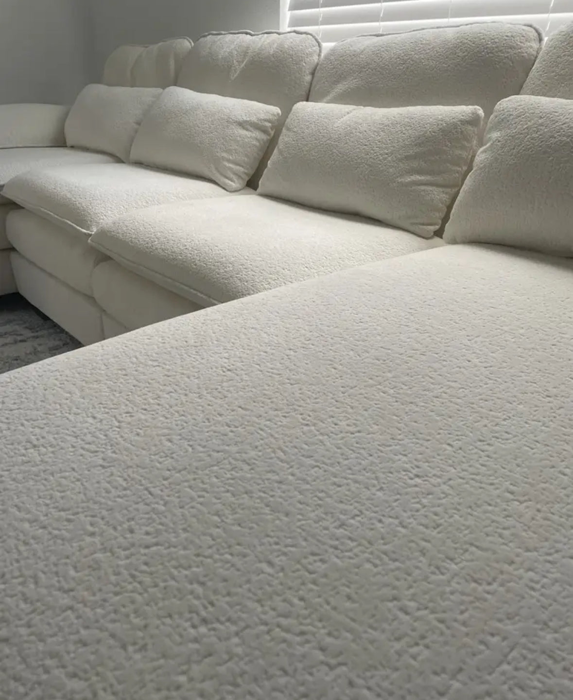 4-Seater U-Shape Sectional Couch